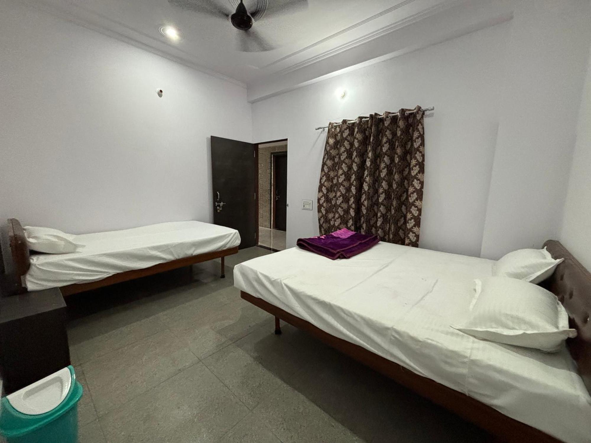 Hotel Raghunath Palace Khātu 외부 사진