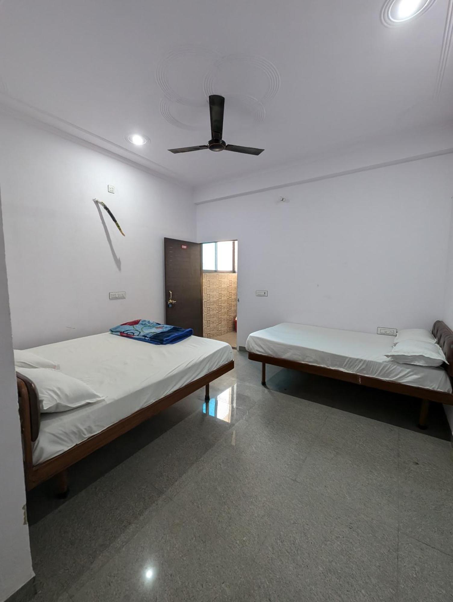 Hotel Raghunath Palace Khātu 외부 사진
