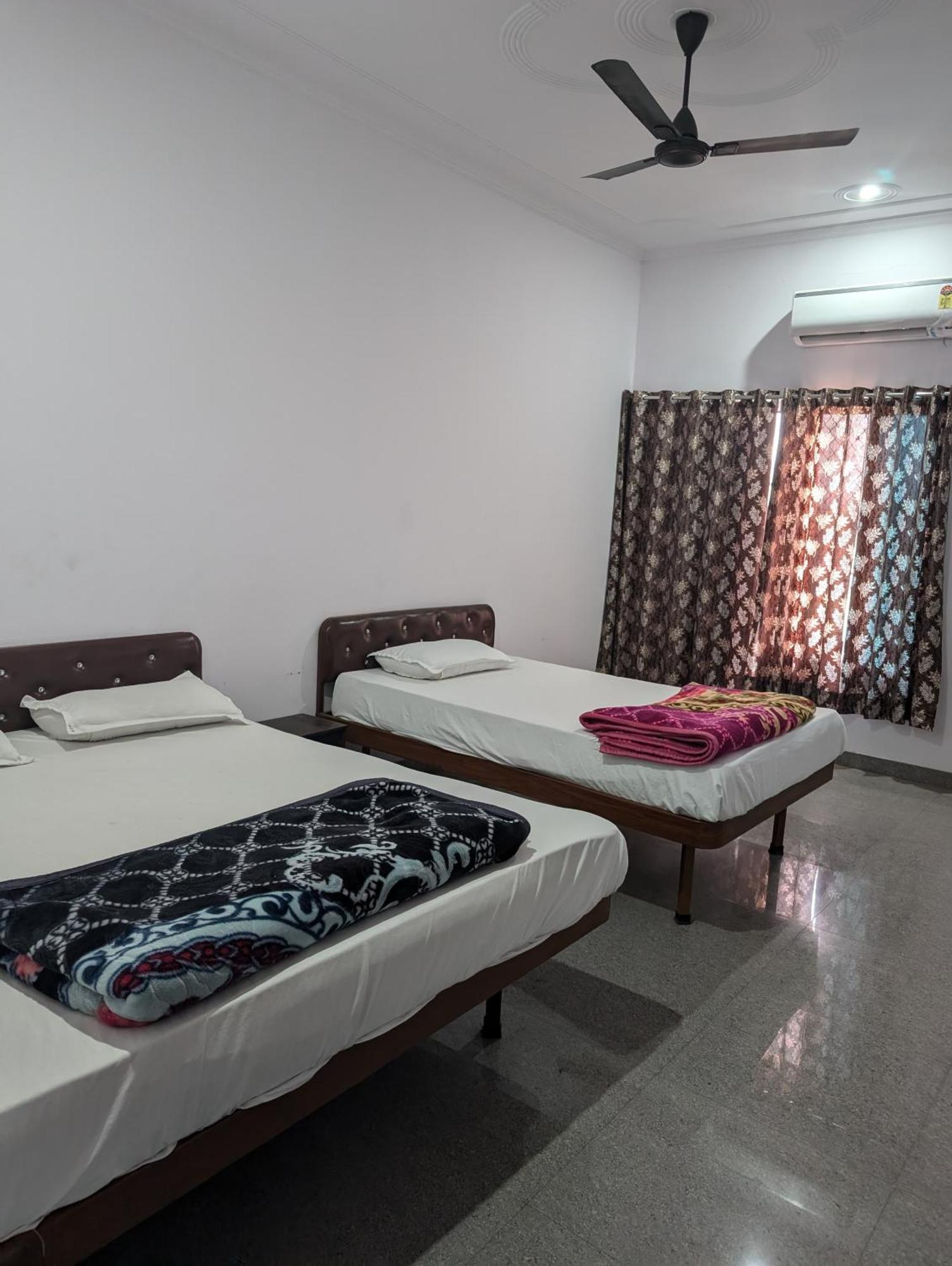 Hotel Raghunath Palace Khātu 외부 사진